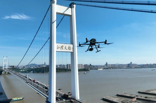 L2 點云建模、H30 高清拍攝｜無人機巡檢江陰大橋